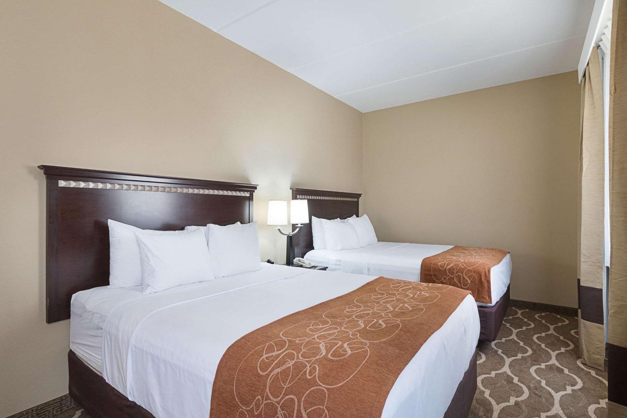 Queen Suite Two Queen Beds Non-Smoking